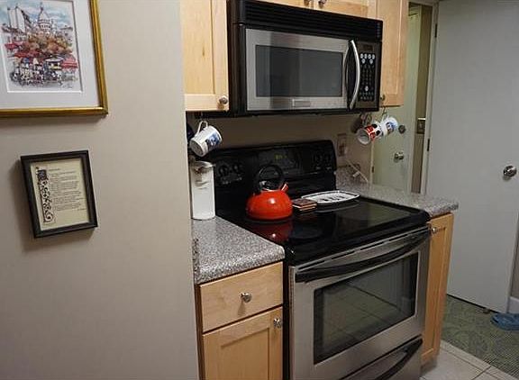 3rd image of 4550 Warwick Blvd APT 102