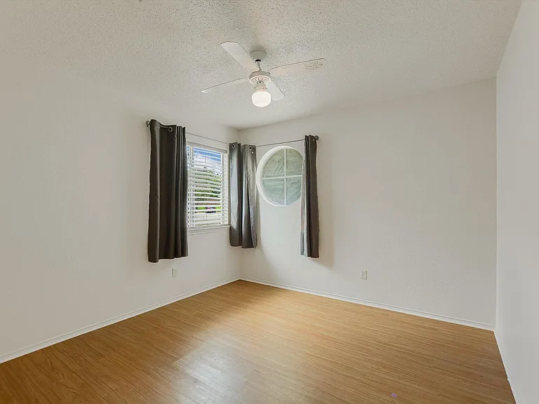 13917 Maricella Ln — Photo 16