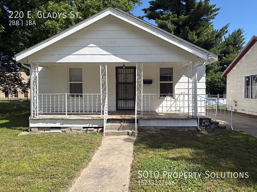 1st image of 220 E Gladys St