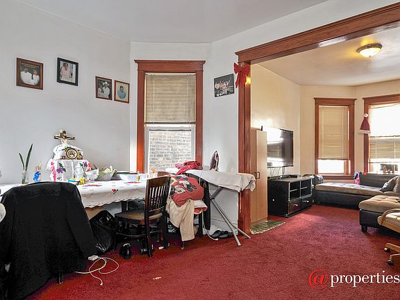 Living Room / Dining Room