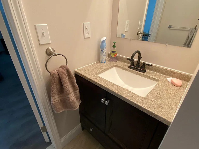 36 Renaissance Ln — Photo 4