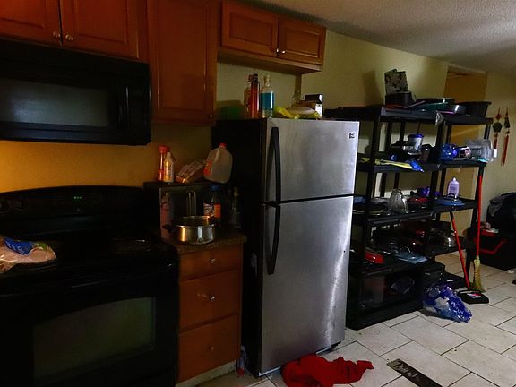 4th image of 1507 Lake Ave