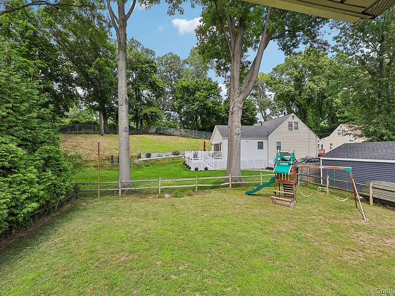 41 Sheldon Ave — Photo 18