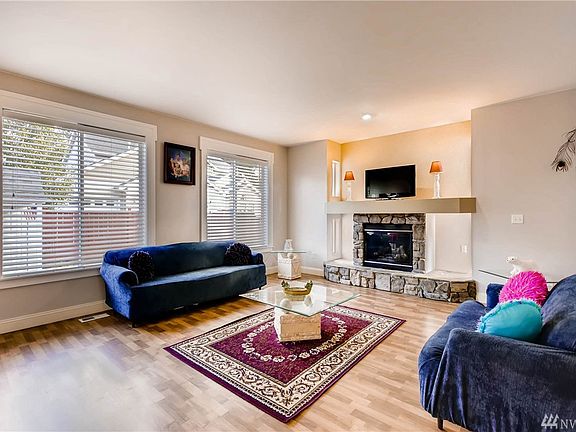 5th image of 15419 67th Avenue Ct E