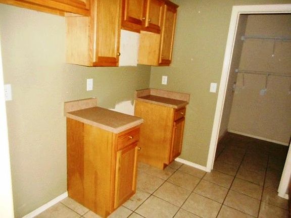 5th image of 6204 SW High Meadows Blvd