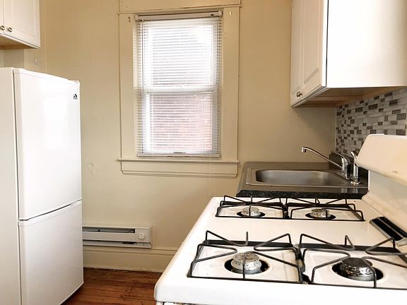 2nd image of 4 Delaware Ave APT C