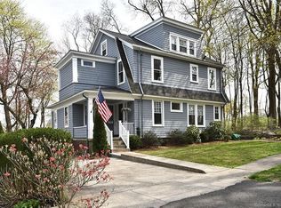 197 Brookview Ave, Fairfield, CT 06825