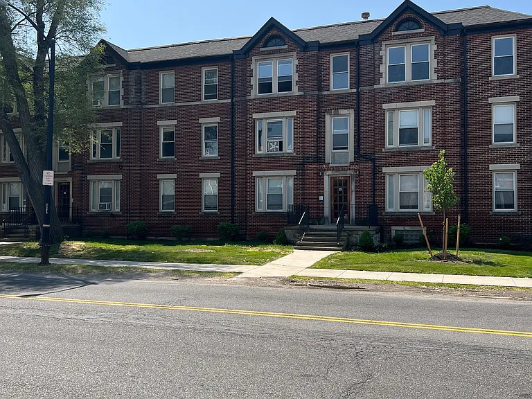 1164 Kenmore Ave #11 — Photo 6