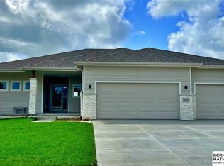 11306 N 170th Ave, Circle Bennington, NE 68007