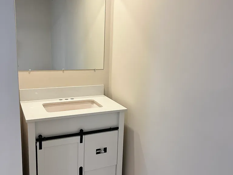 612 Main St #1 — Photo 5