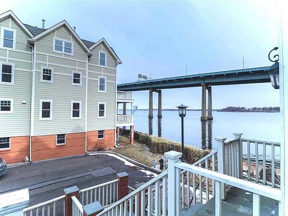 3rd image of 168-38 Powells Cove Blvd #17