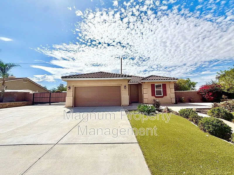 33205 Gypsum St