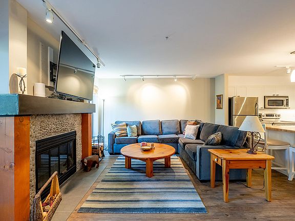 4th image of 4725 Spearhead Dr #6