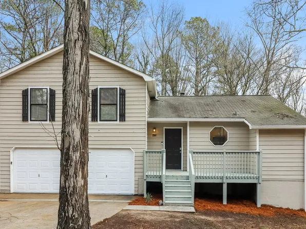 4173 Woodcrest Dr, Powder Springs, GA 30127