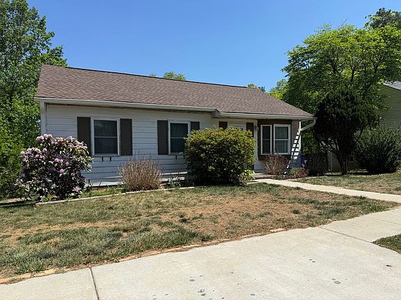 2nd image of 725 Ridge Rd