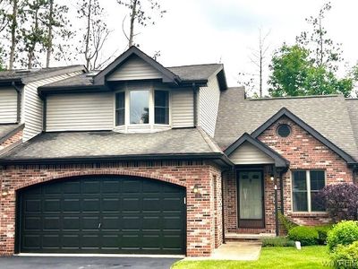 7 In The Woods Ln, West Seneca, NY, 14224