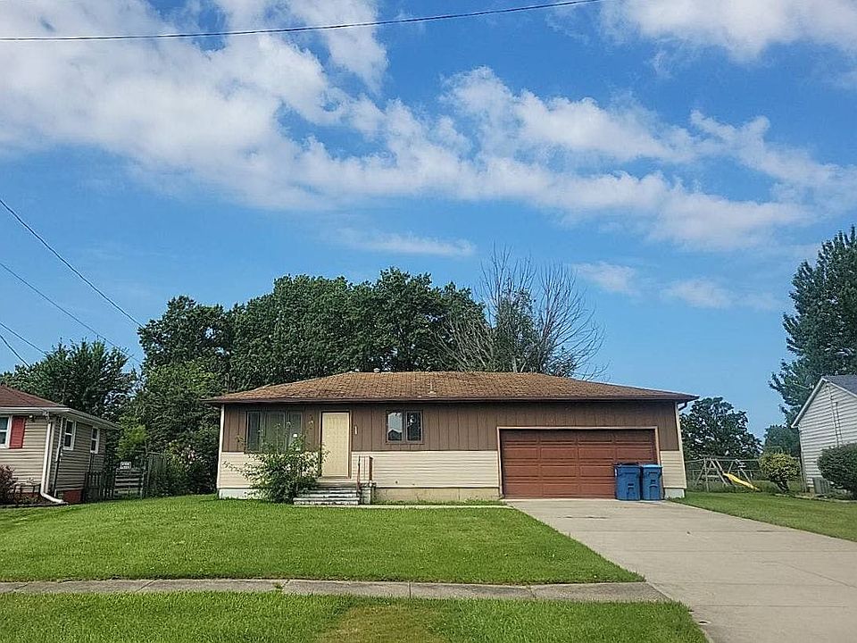 1st image of 2720 Mills Dr