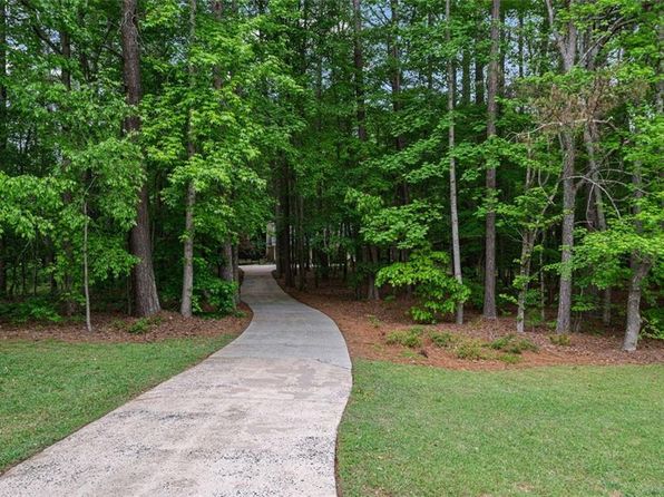 5755 Hendrix Rd, Cumming, GA 30040