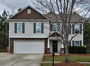1663 Crestlawn Trl, Pfafftown, NC 27040