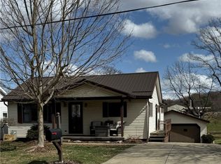 1532 N 14th St, Cambridge, OH 43725