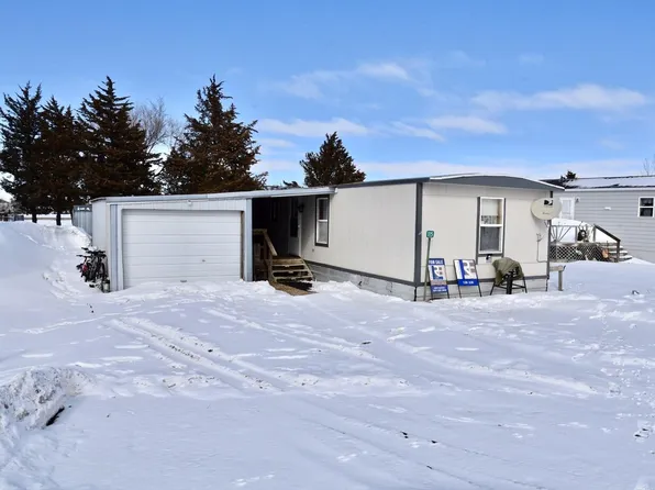 115 Linnell St, Pierre, SD 57501