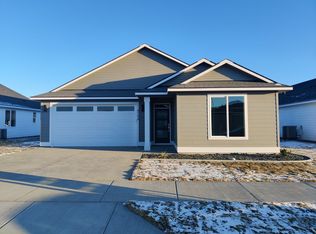 4754 Village View St, Richland, WA 99352