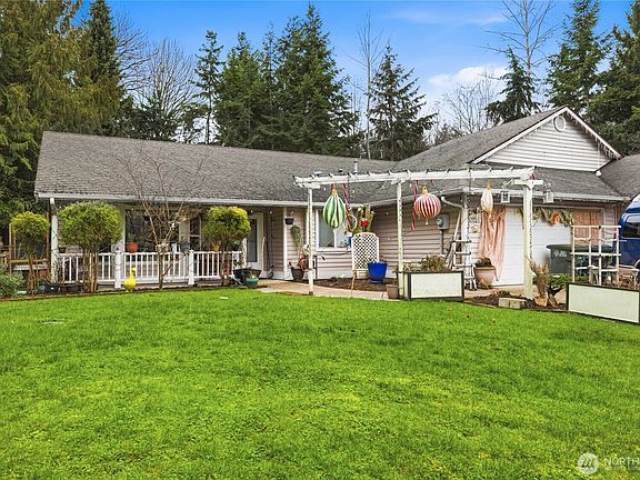 3rd image of 13325 105th Avenue Ct E