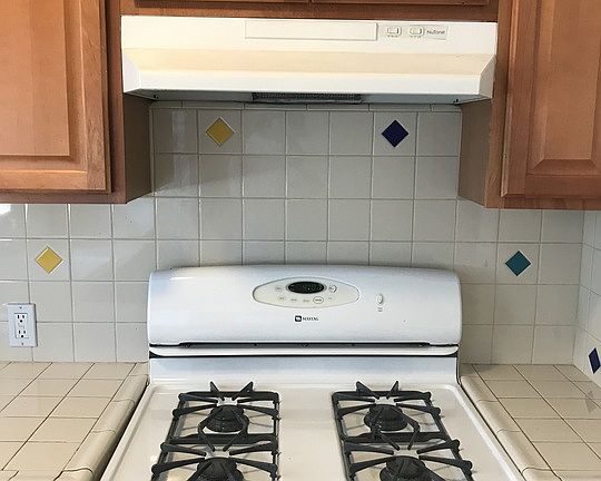 2nd image of 6238 Whitsett Ave