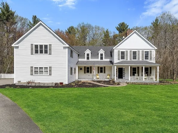 4 Old Meadow Ln, Harvard, MA 01451