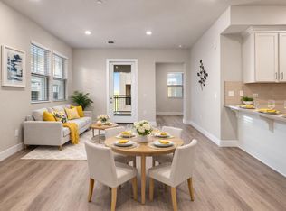 1000 Berryessa Ln APT 333, Davis, CA 95616