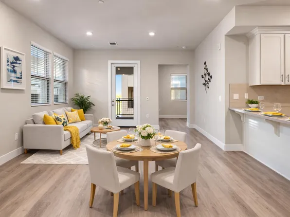 1000 Berryessa Ln APT 333, Davis, CA 95616