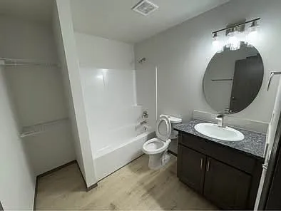 4903 E Grace Ave — Photo 7
