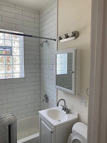 2106 N Saint Louis Ave #3 Photo 1