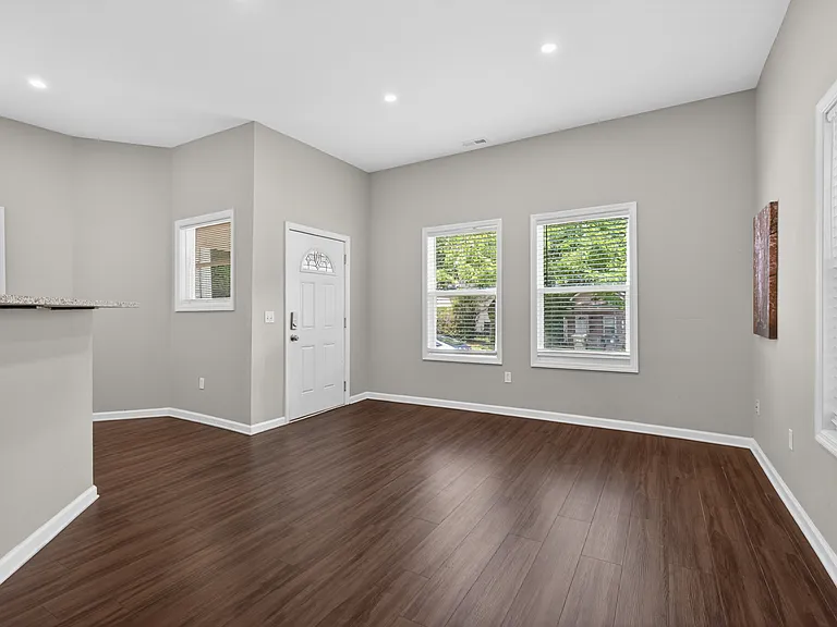 614 N Upper St — Photo 3
