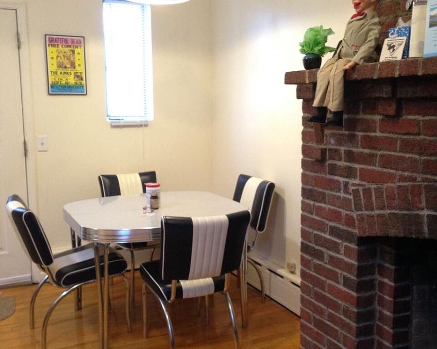dining area, individual heat and A/C