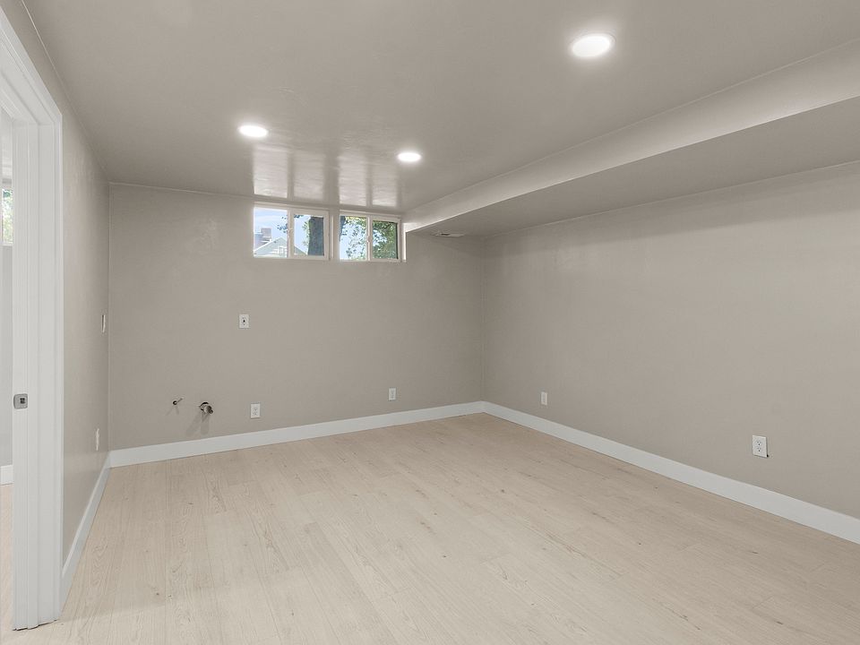 Entertainment Room