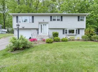 31 Leslie Rd, Worcester, MA 01605