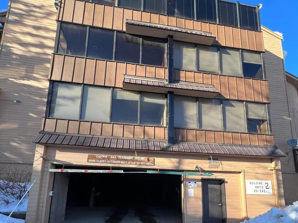 150 W Ridge View St #221, Brian Head, UT 84719