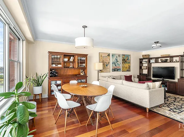 75 E End Ave APT 14A, New York, NY 10028