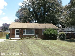 1100 Dresden Dr, Charlotte, NC 28205