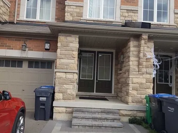 124 Golden Springs Dr, Brampton, ON L7A 4N7