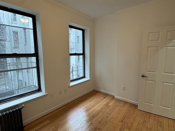 5th image of 237 Henry St APT 3C