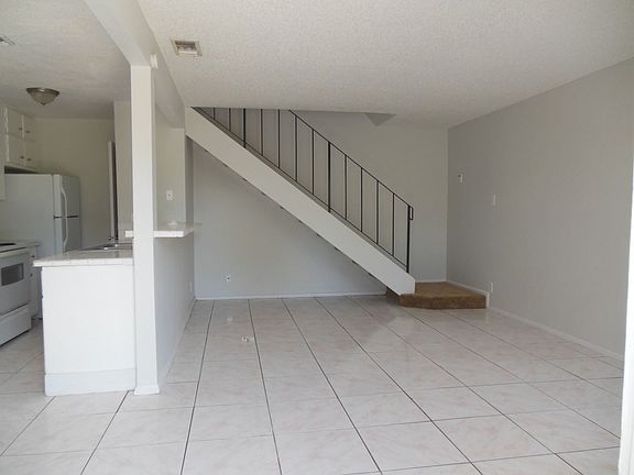 2nd image of 805 W Tiffany Dr APT 2