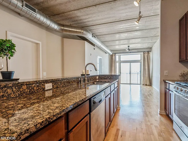 647 Metropolitan Way #509L — Photo 4