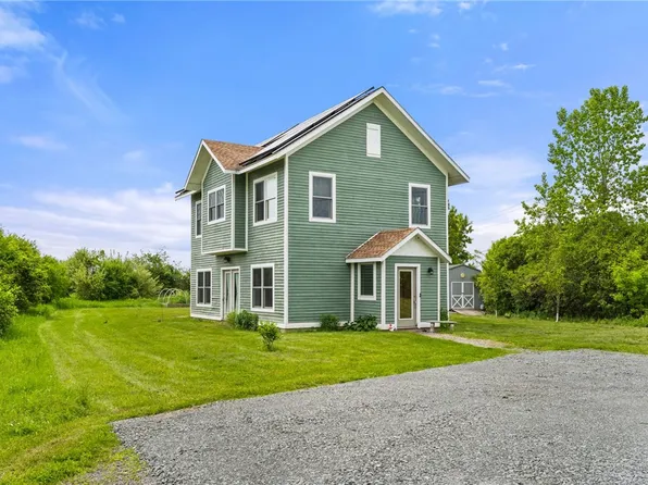 39 Farm Pond Cir, Freeville, NY 13068