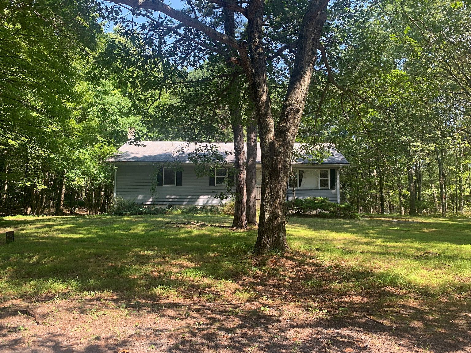 386 Hickory St, Cresco, PA 18326 Zillow