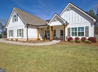 69 Al Roberts Rd, Senoia, GA 30276