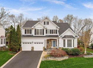 42750 Hollowind Ct, Ashburn, VA