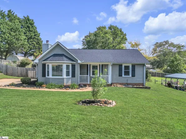 114 Saturn Ln, Greer, SC 29651