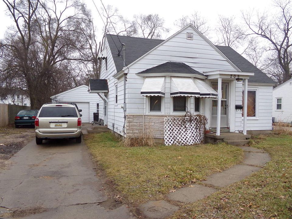 1st image of 205 Montebello St SE